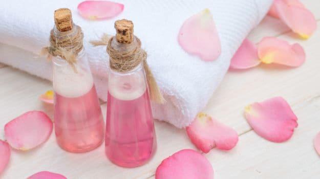 10 Rose Water Benefits: