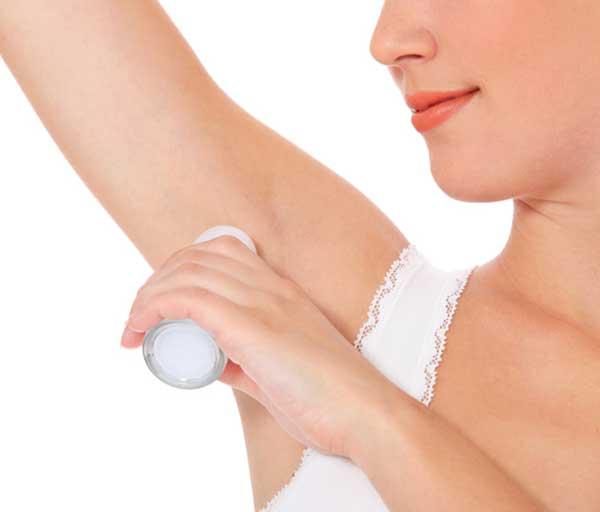 Antiperspirant vs Deodorant